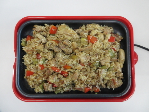 ふんわり卵をのせた焼肉チャーハン