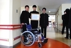 第16号 車椅子贈呈式