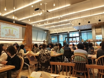 食事と楽しむ午後の紅茶ティーパーティーを開催しました